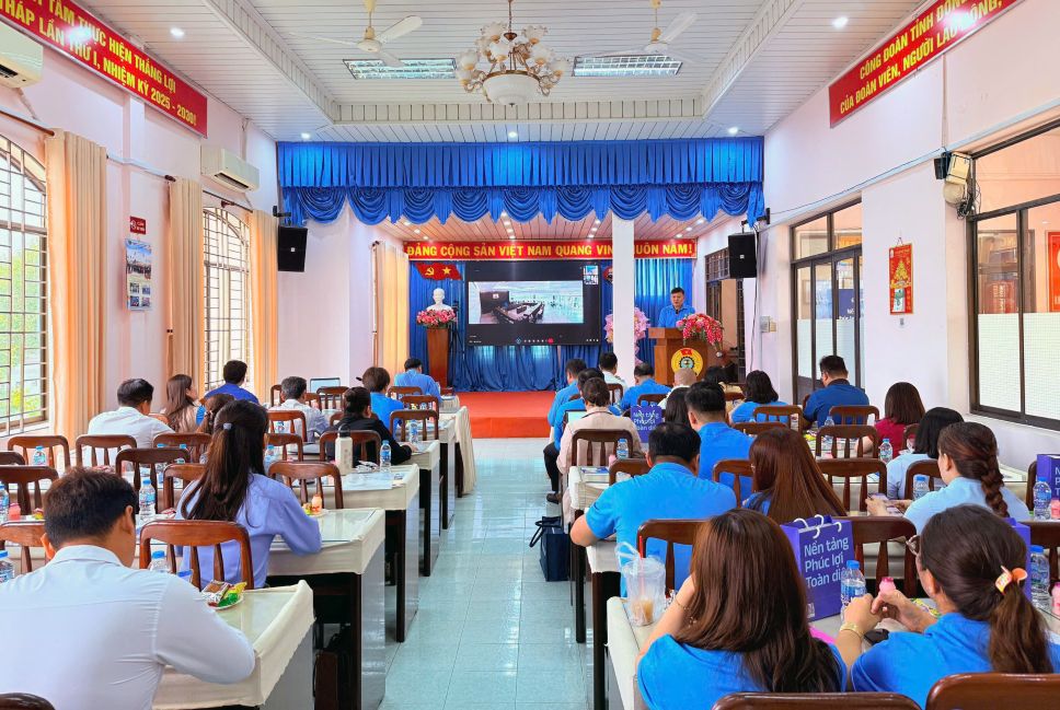 Quang cảnh hội nghị giao ban đánh giá kết quả hoạt động quý I và triển khai nhiệm vụ trọng tâm quý II năm 2026, Công đoàn các Khu công nghiệp, Khu kinh tế Đồng Tháp. Ảnh: Thanh Mai