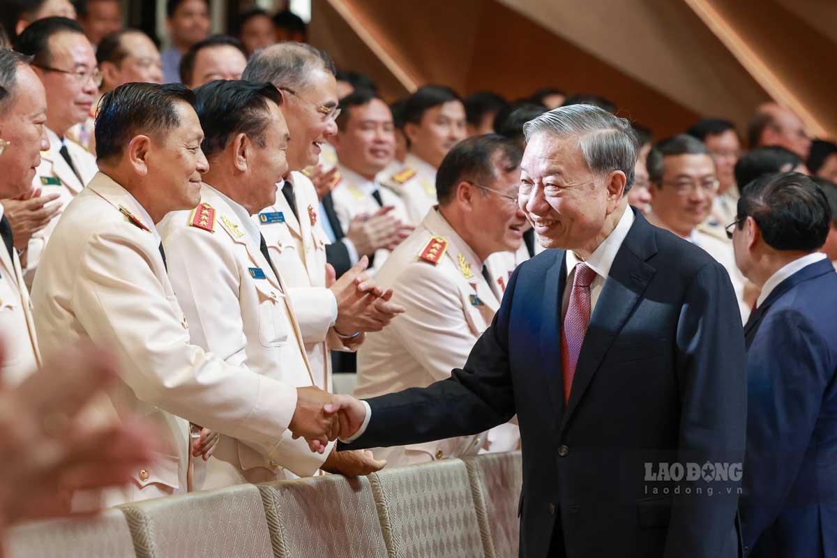 General Secretary and President To Lam attends the 80th Anniversary of the Traditional Day of the People's Public Security Staff Force. Photo: Hai Nguyen