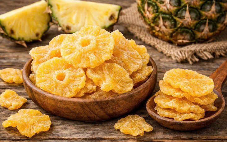 Un bocadillo dulce y delicioso pero que esconde el riesgo de aumento de grasa en la sangre. Gráfico: Hương Giang