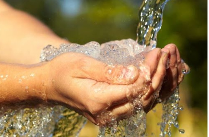 Cà Mau đề nghị người dân sử dụng nước ngọt tiết kiệm. Ảnh: Nhật Hồ.