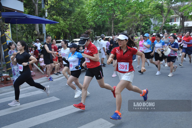 Không khí tại cuộc thi hết sức sôi động, hào hứng. Ảnh: Đinh Đại