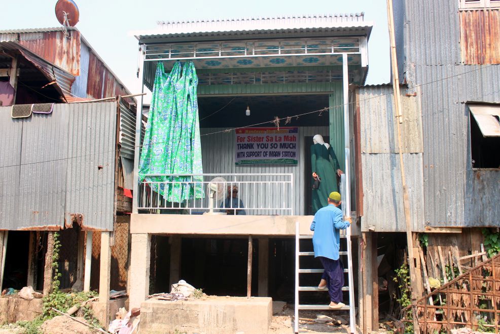 Nhà được xây dựng theo kiến trúc nhà sàn truyền thống của đồng bào Chăm An Giang. Ảnh: Thanh Mai