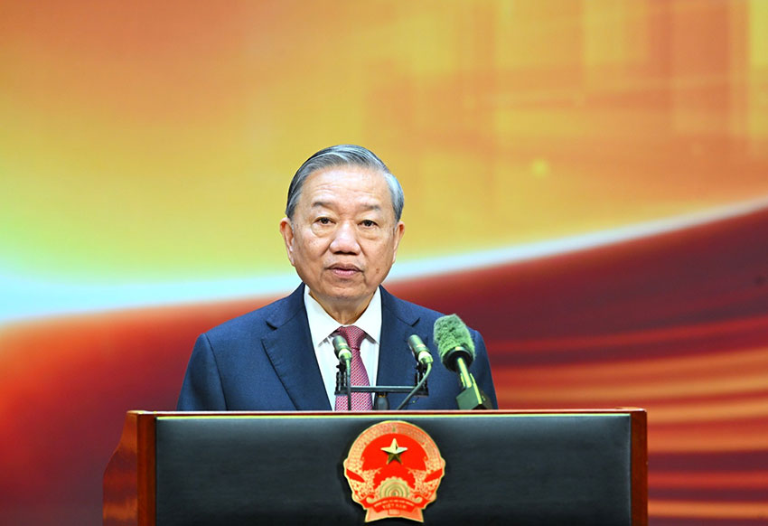 General Secretary and President To Lam speaks and directs at the Anniversary Ceremony of the Traditional Day of the People's Public Security Staff Force. Photo: Ministry of Public Security