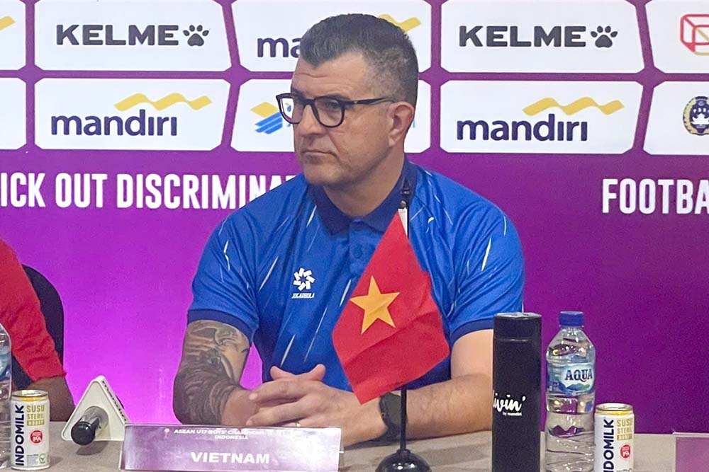 U17ベトナム代表のクリスティアーノ・ローランド監督。写真:VFF