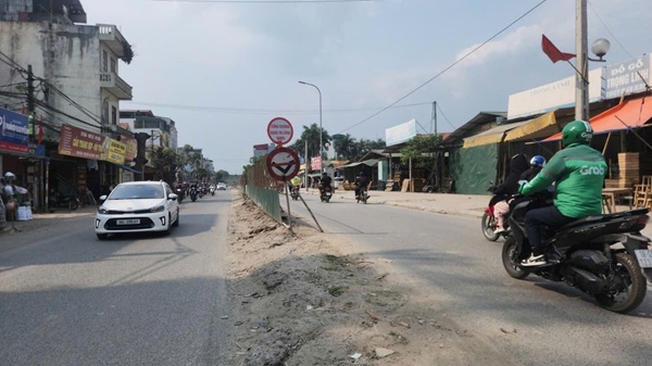 Hà Nội gỡ vướng mặt bằng, đặt mục tiêu thông xe đường 70 trong năm 2026. Ảnh: Minh Hạnh 