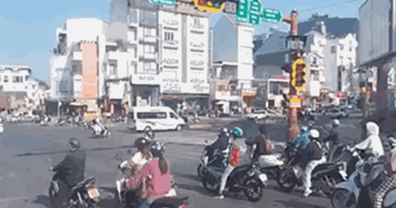 Đà Lạt: Camera AI tính toán lưu lượng, tự động điều chỉnh đèn