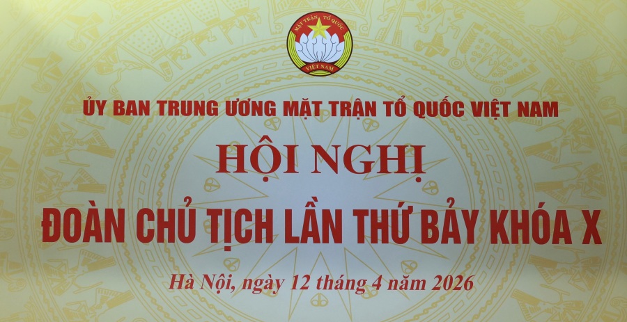 El Comité Central del Frente de la Patria de Vietnam organiza la 7a Conferencia del Presidium. Foto: Hai Nguyen