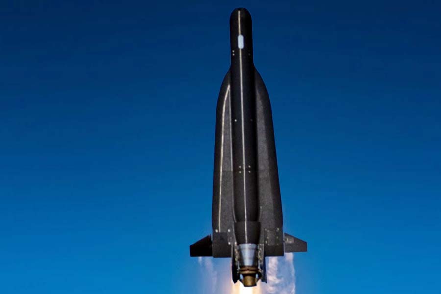 The launch of Hellhound S3 anti-tank fire-propelled missiles during the testing phase. Graphics: Cat Tien