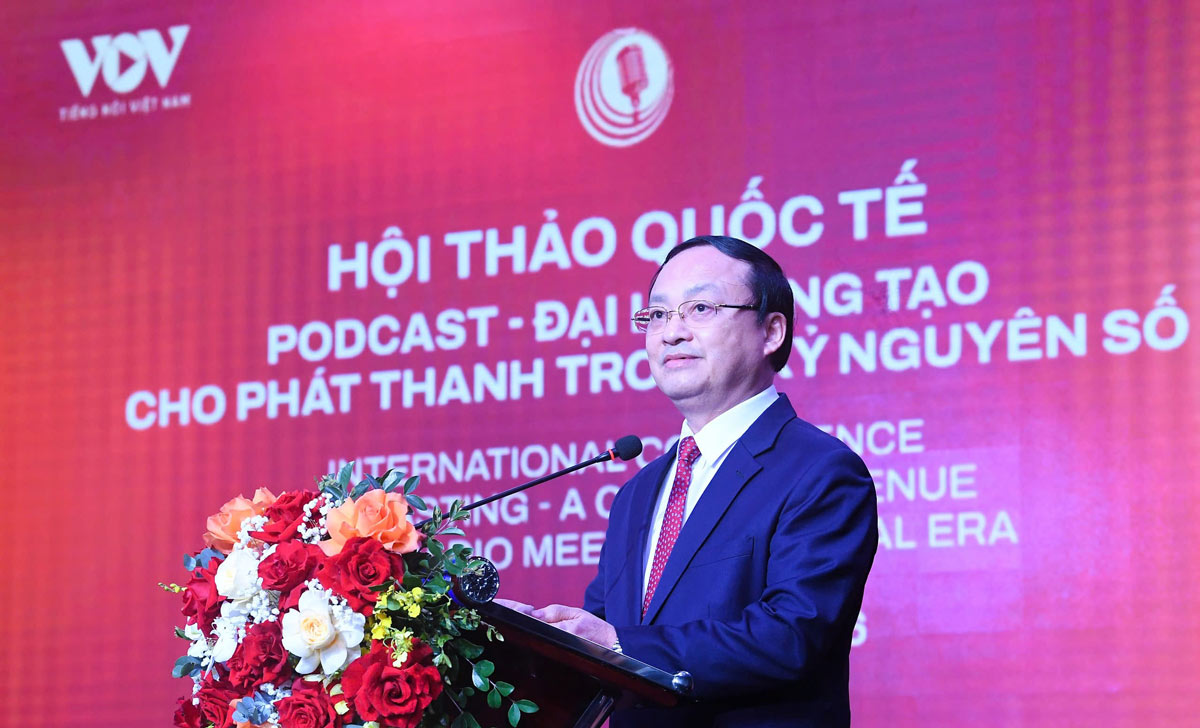 Comrade Do Tien Sy, Member of the Party Central Committee, General Director of Voice of Vietnam, speaking at the conference. Photo: Vu Mien