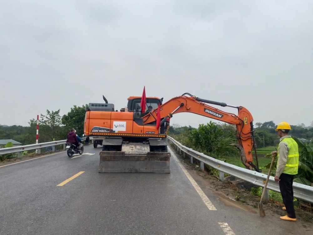 Thượng Phúc tăng cường chỉ đạo, tiếp tục đẩy mạnh tổ chức kiểm tra, rà soát, xử lý đối với các trường hợp vi phạm đất đai, trật tự xây dựng, môi trường còn tồn tại và phát sinh mới trên địa bàn. Ảnh: Vũ Cường