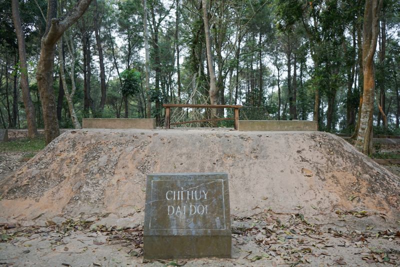 Hầm chỉ huy, nơi đưa ra các quyết định, tổ chức khai hỏa, bắn hạ máy bay địch. Ảnh: Quách Du