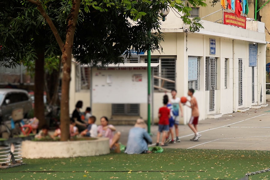 Intense heat, experts point out safe hours for children to play