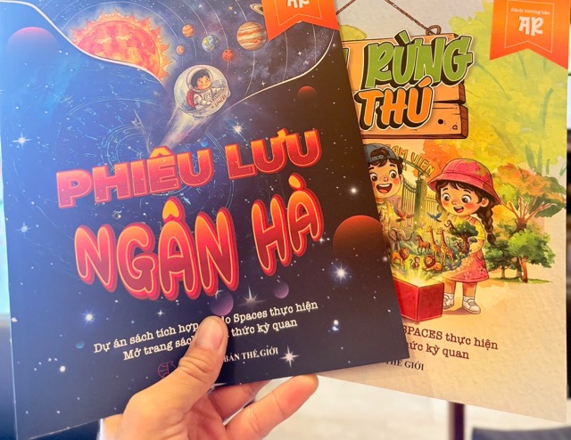 Two AR books just released. Photo: DI PY.