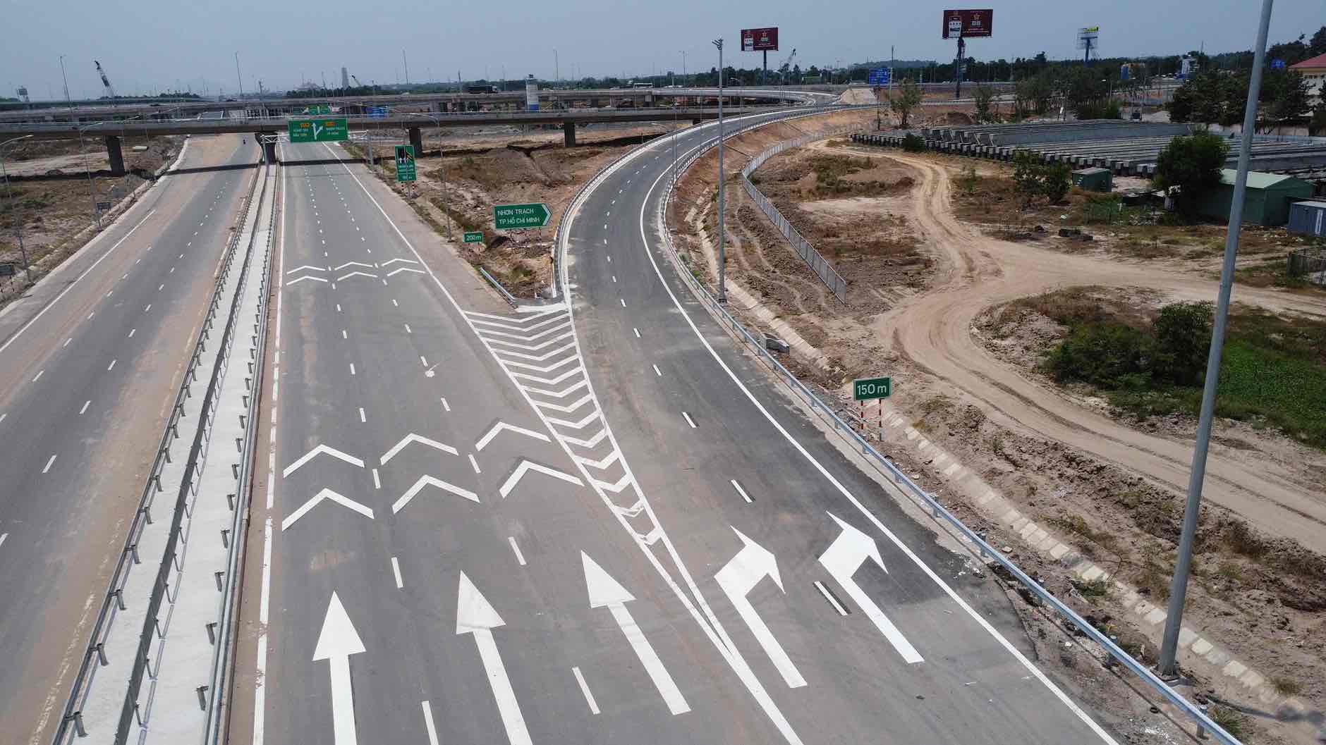  Khi đưa vào khai thác, các phương tiện được phép lưu thông với vận tốc từ 60 đến 100km/giờ. Ảnh: HAC