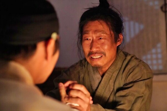 Diễn xuất của Yoo Hae Jin được đánh giá là “xuất thần“. Ảnh: IMDb