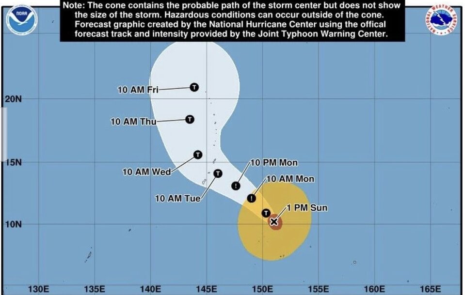 Forecast of Typhoon Sinlaku's path. Photo: US National Weather Service