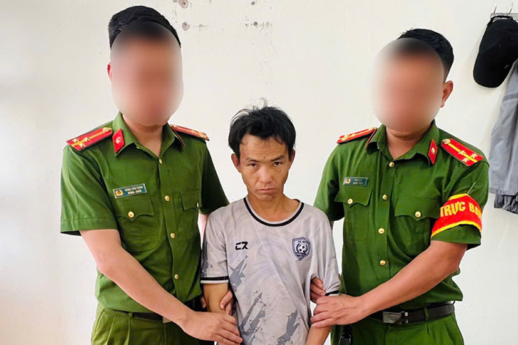 Đối tượng Giàng A Sáng tại Cơ quan Công an. Ảnh: An ninh Điện Biên
