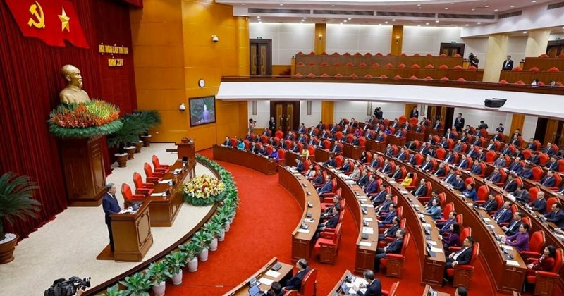 Secara bertahap menguasai secara benar dan penuh harta dan pendapatan kader dan anggota partai