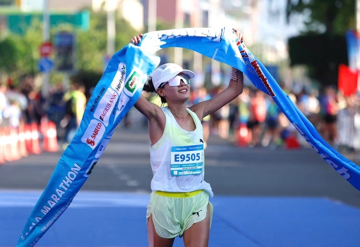 マラソン選手は、2026年全国スポーツ大会の陸上競技の最初のプログラムに出場しました。写真:TPM