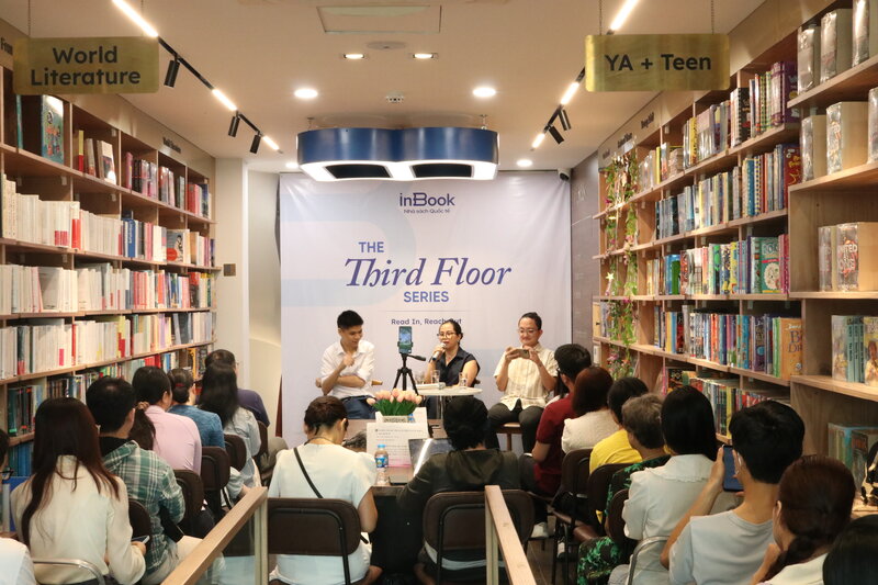 El espacio de la mesa redonda atrajo a un gran número de lectores y editores. Foto: Comité Organizador