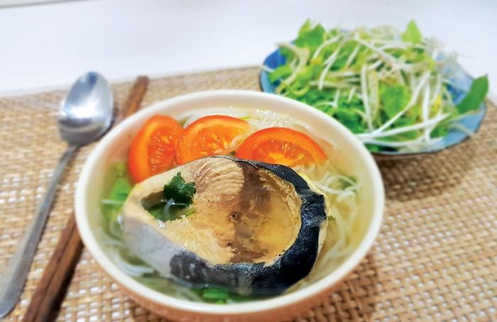Tuna vermicelli, a coastal dish of Quang Ngai people. Photo: VU YEN