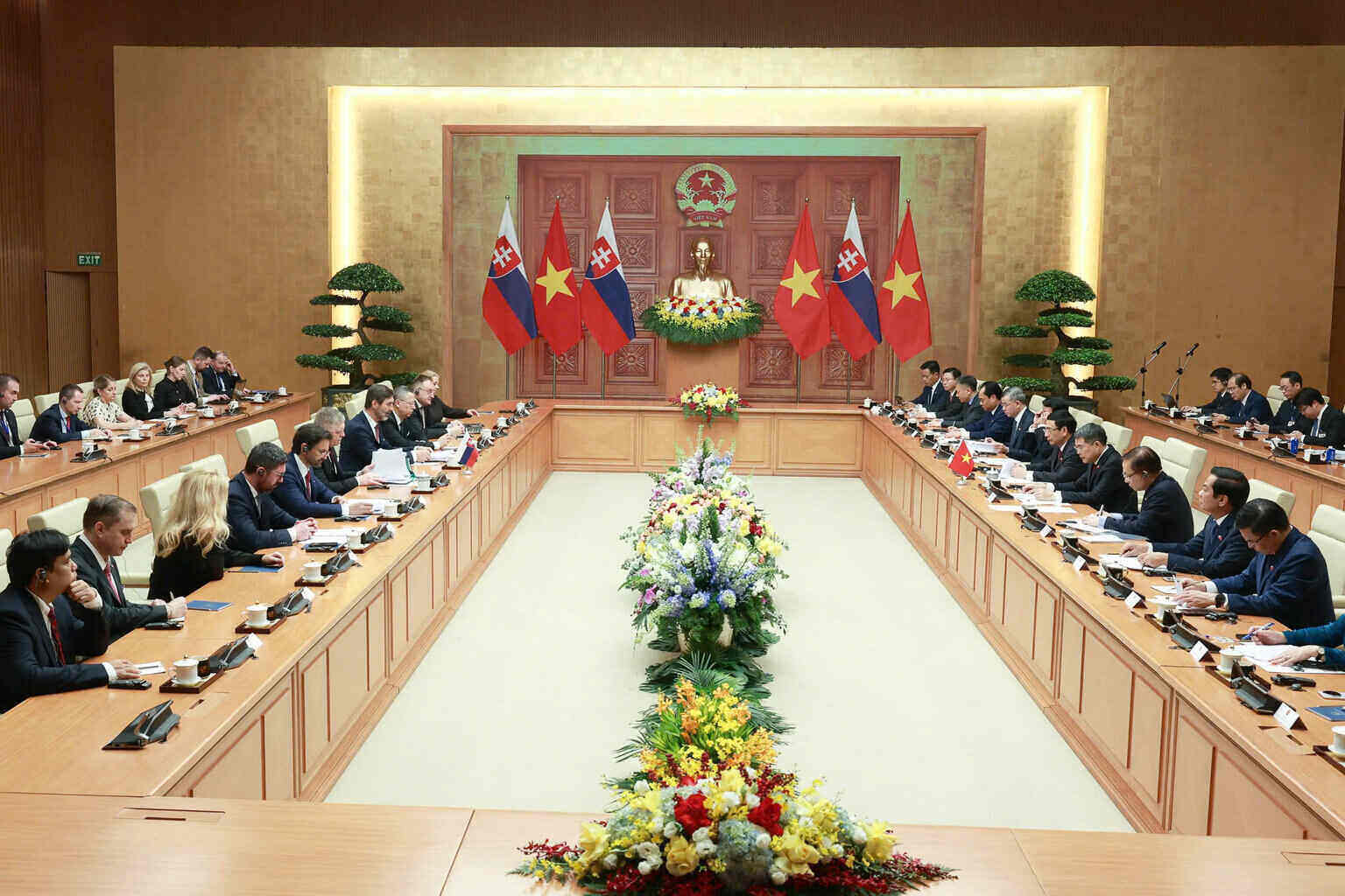 両国は、観光分野での協力、特にスロバキアからベトナムへの観光客数を現在の18,000人よりも増やすことで合意しました。写真:ハイ・グエン