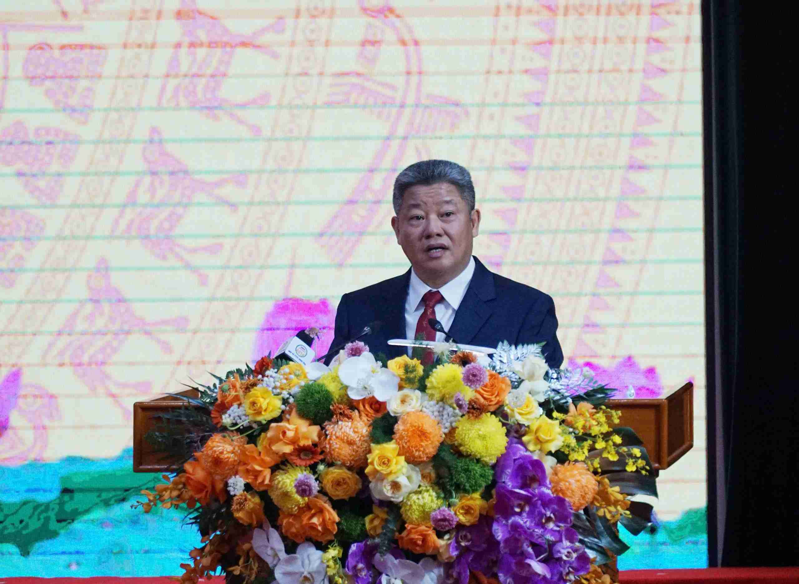 Ông Nguyễn Mạnh Quyền phát biểu tại Kỳ họp. Ảnh: Mai Hương