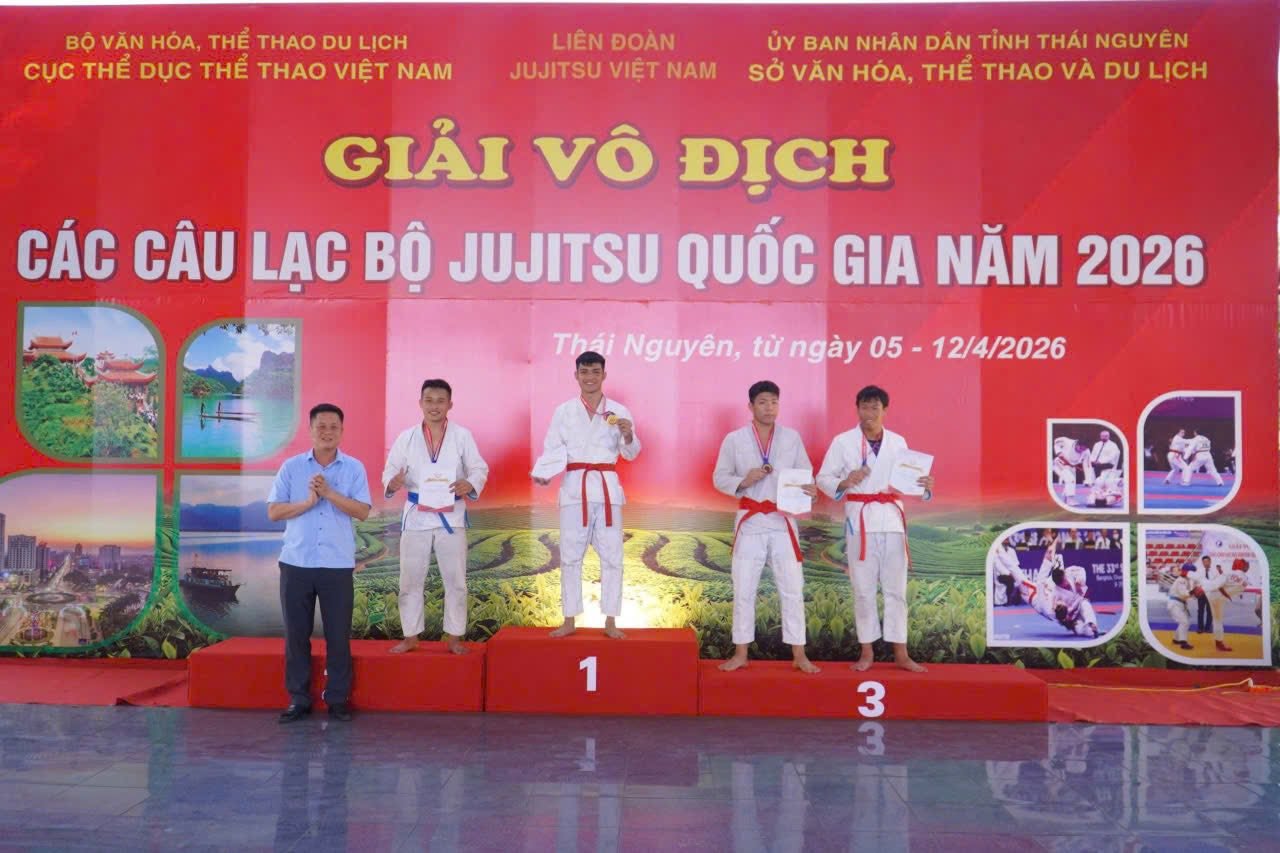 Les athlètes de Jujitsu de Nghệ An obtiennent des résultats élevés au Championnat national des clubs de Jujitsu 2026. Photo: Ngọc Anh