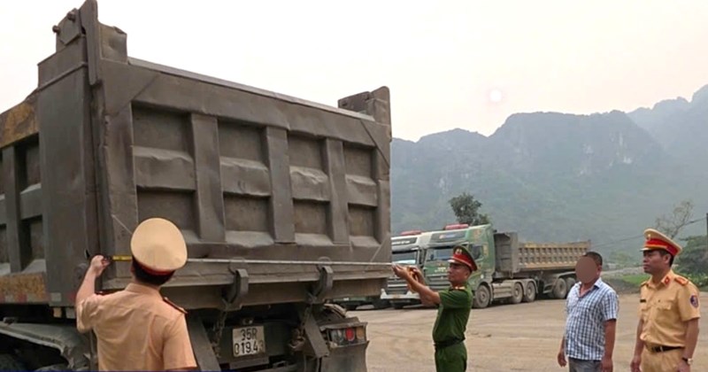 Ninh Bình: Kiểm tra 1.612 xe sau 15 ngày siết kiểm soát xe "độ"