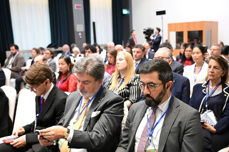 Đại diện các doanh nghiệp dự Tọa đàm. Ảnh: Quochoi.vn