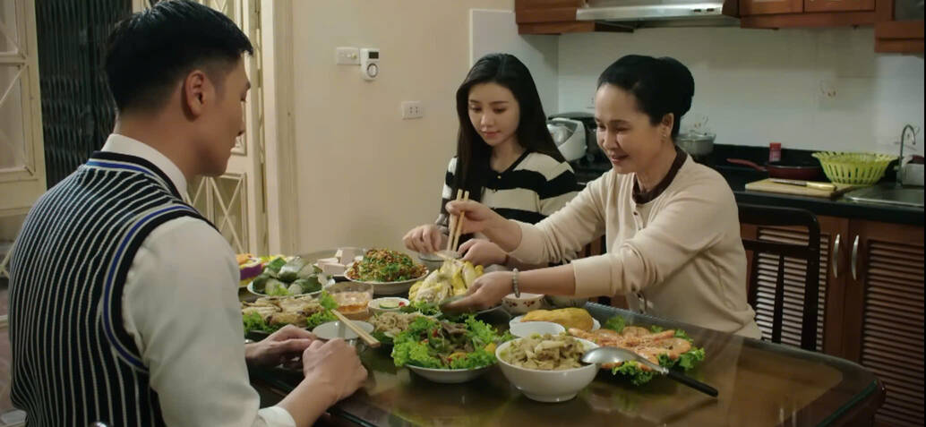 トゥオンはラムが母親と再会するのを助ける架け橋となりました。写真:VFC