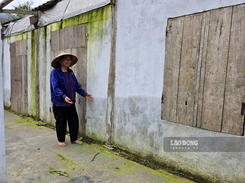 People in Luc Yen commune believe that for many years they have lived in pollution caused by the R.K stone mine. Photo: Tan Van