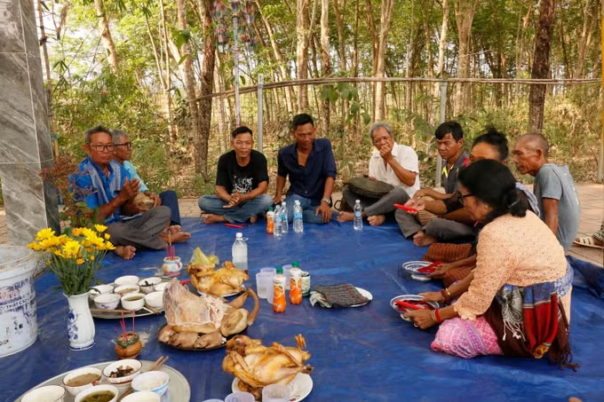 ニャービックコミューン(ドンナイ省)のオンタ寺院での儀式。写真:TTXVN