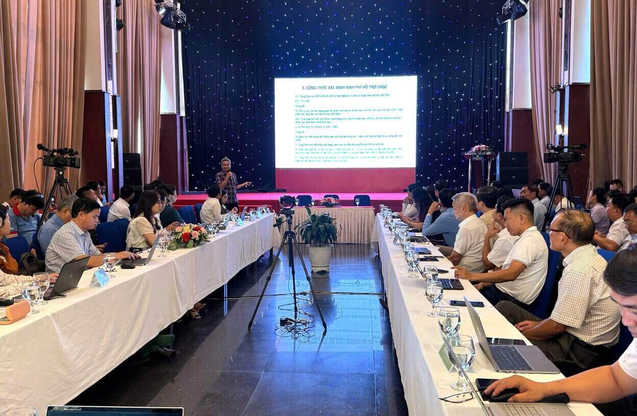 Quang cảnh diễn đàn. Ảnh: Bảo Trung