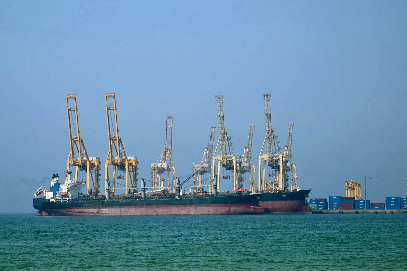 Oil tankers at Khor Fakkan container port, the only natural deep-water port in the region and one of the largest container ports of the Sharjah United Kingdom, along the Strait of Hormuz in June 2025. Photo: AFP