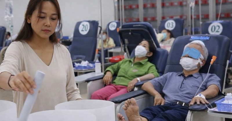 Âm nhạc xoa dịu nỗi đau trong hành trình điều trị ung thư