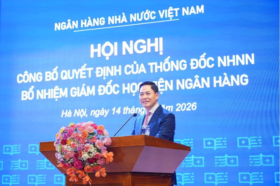 PGS.TS. Bùi Hữu Toàn - Bí thư Đảng ủy, Giám đốc Học viện Ngân hàng phát biểu tại Hội nghị