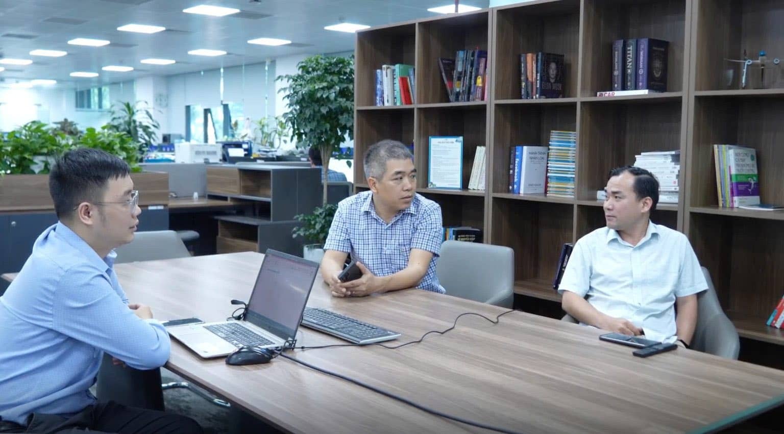 To directly respond to fuel prices, the Technical Committee has implemented a series of practical and breakthrough technical solutions. Photo: Industry Trade Union provided.