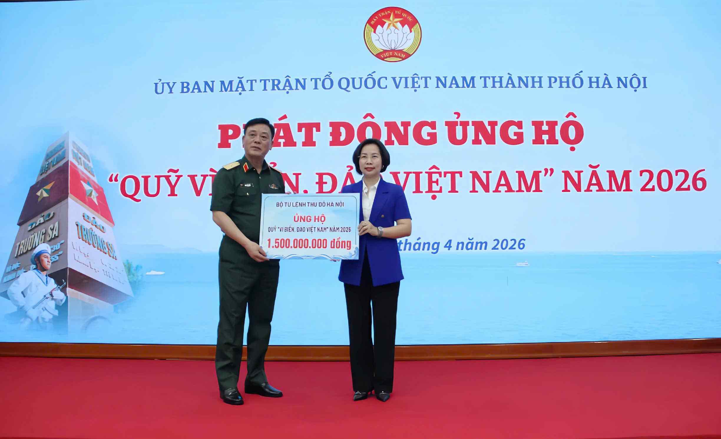Hanoi launches support for the "For Vietnam's Sea and Islands" Fund in 2026. Photo: Hien Chi