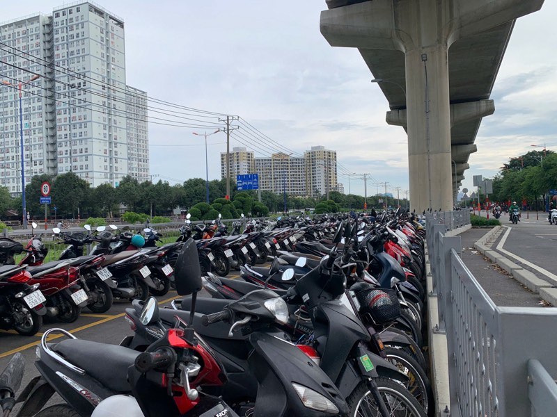 A motorbike parking lot for people taking the metro in Ho Chi Minh City. Photo: Thai Bao