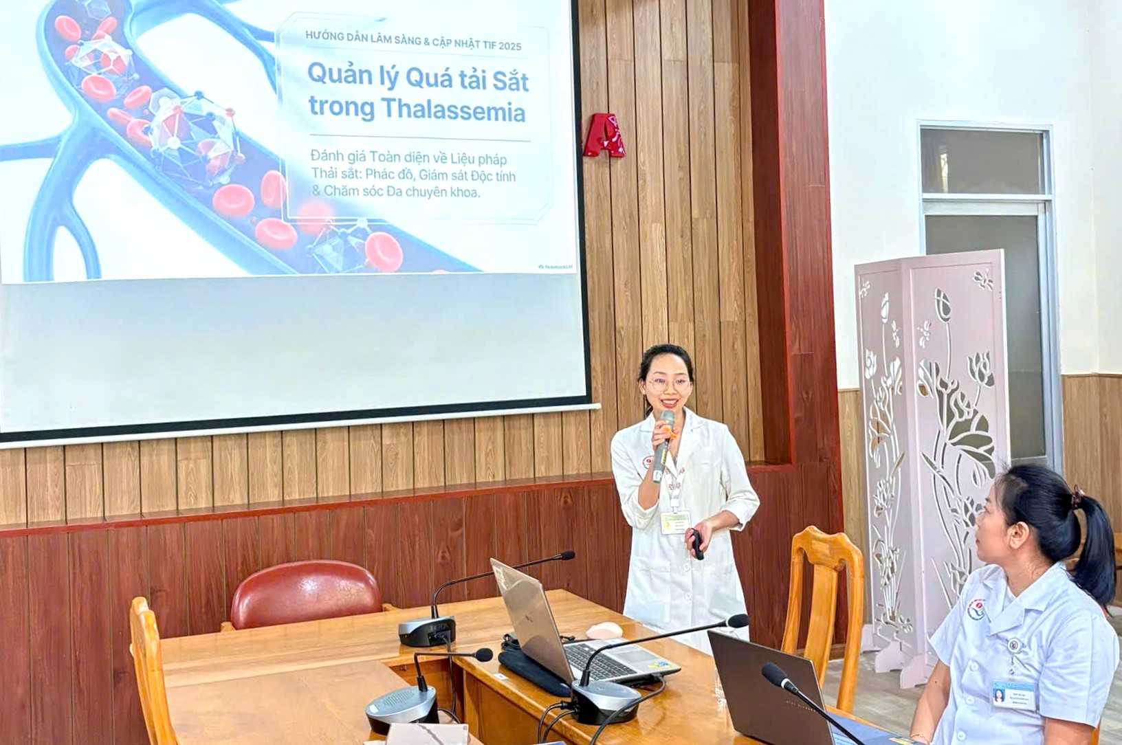 Doctors recommend that pre-marital screening is a solution to reduce the risk of giving birth to children with thalassemia. Photo: Anh Thu