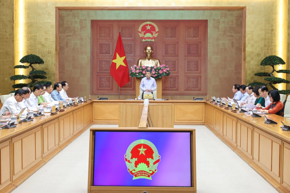 Thủ tướng Chính phủ Lê Minh Hưng chủ trì cuộc làm việc với Bộ Giáo dục và Đào tạo. Ảnh: VGP.