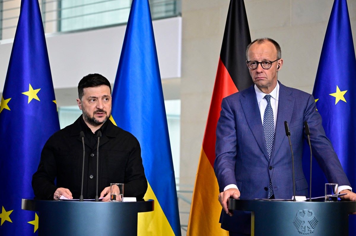 German Chancellor Friedrich Merz and Ukrainian President Volodymyr Zelensky hold a press conference in Berlin on April 14, 2026. Photo: AFP