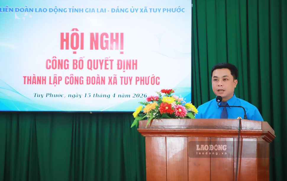 Ông Đoàn Thanh Bình phát biểu nhận nhiệm vụ. Ảnh: Hoài Phương