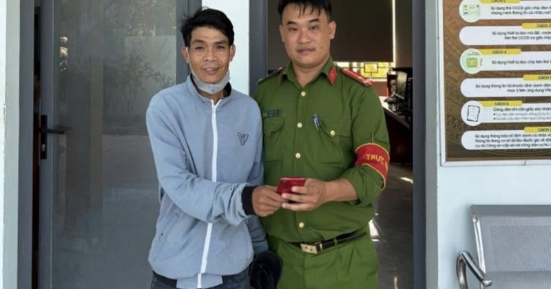 Học sinh lớp 9 Đà Nẵng nhặt được điện thoại, báo công an trả lại