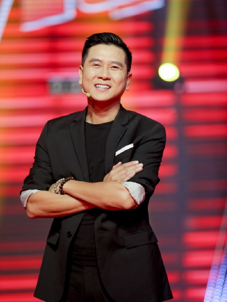 Hồ Hoài Anh (sinh năm 1979) là một trong những nhạc sĩ, nhà sản xuất âm nhạc có ảnh hưởng lớn của Việt Nam. Ảnh Nghệ sĩ cung cấp