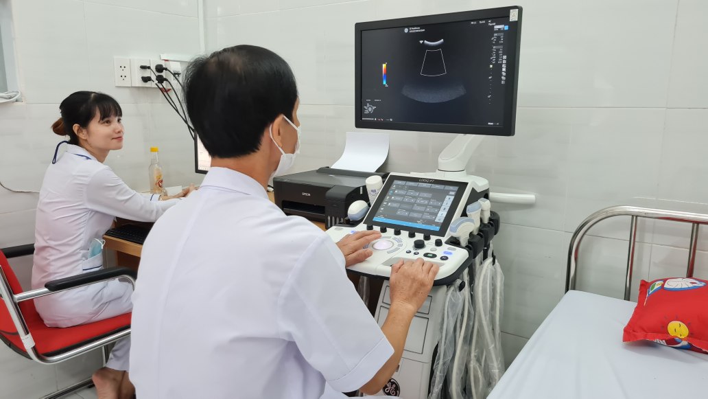 Các cơ sở y tế tại Cà Mau đủ điều kiện khám sức khỏe định kỳ cho người dân. Ảnh: Nhật Hồ.