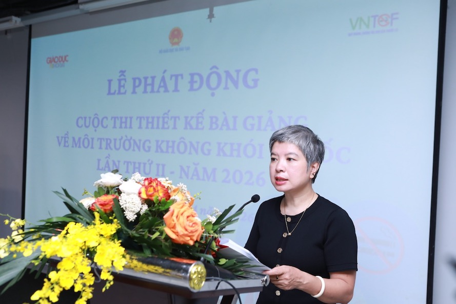 Nhà báo Dương Thanh Hương, Phó Tổng Biên tập Báo Giáo dục và Thời đại phát biểu. Ảnh: BTC