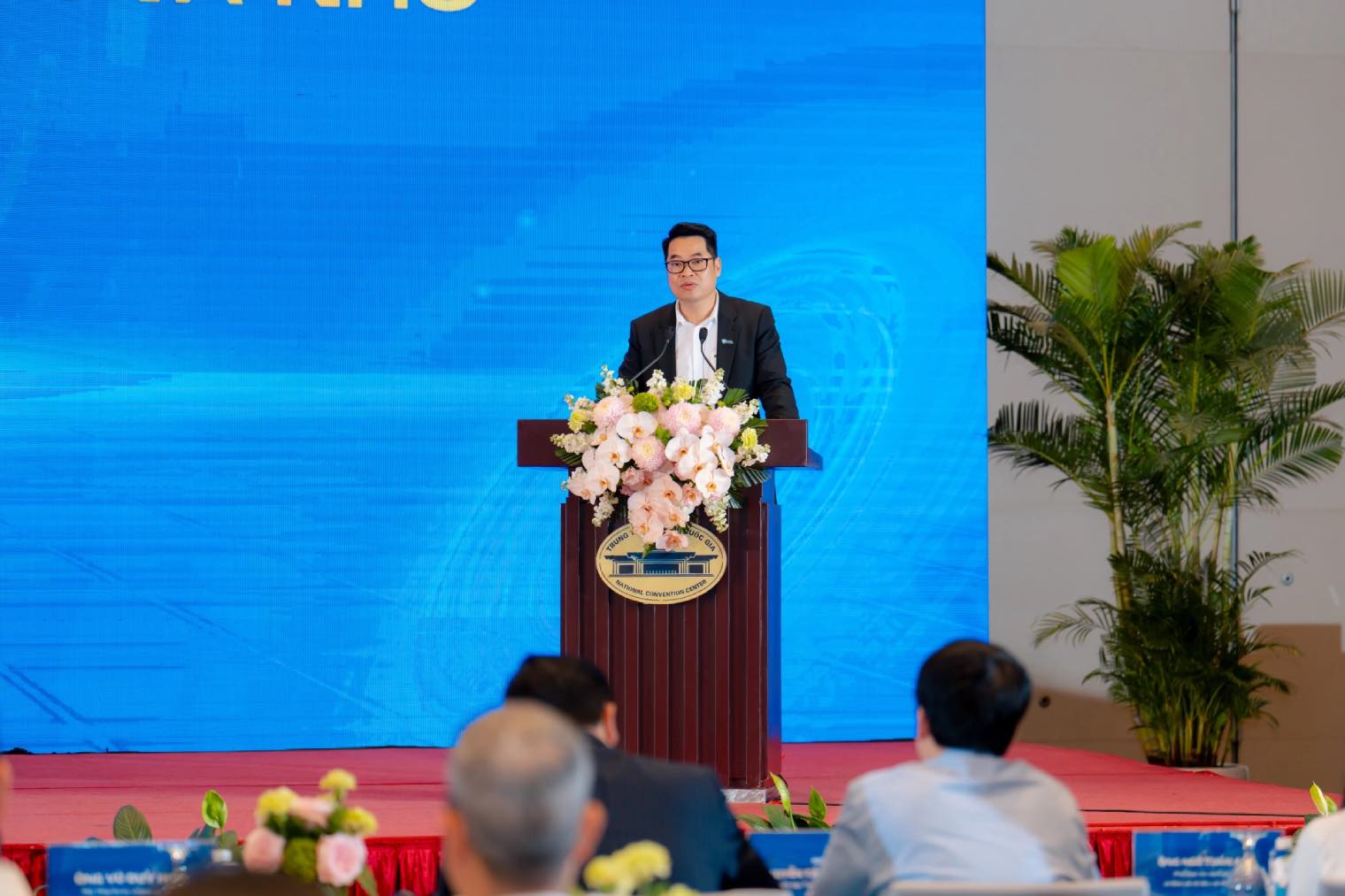 Ông Vũ Duy Hiền - Phó Tổng thư ký kiêm Chánh văn phòng Hiệp hội An ninh mạng quốc gia phát biểu khai mạc diễn đàn. Ảnh: Thu Uyên