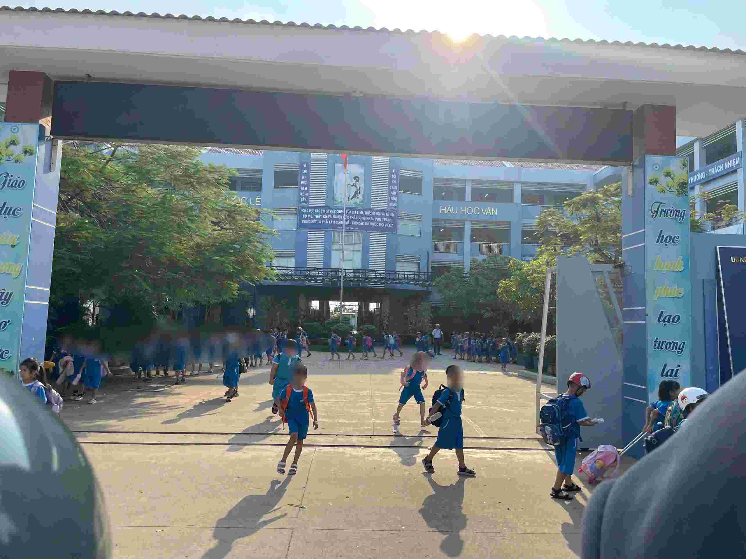 Lãnh đạo nhà trường cho biết sẽ xử lý nghiêm, không để vụ việc tương tự xảy ra. Ảnh: Đình Trọng